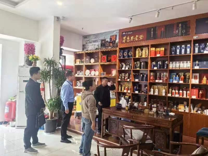 商丘市市場監(jiān)管局重拳出擊 全面啟動“特供酒”清源打鏈專項行動